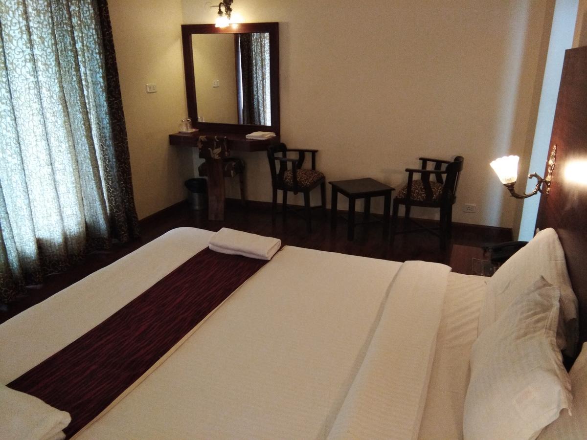Berry Hills Resort Udagamandalam Exterior foto