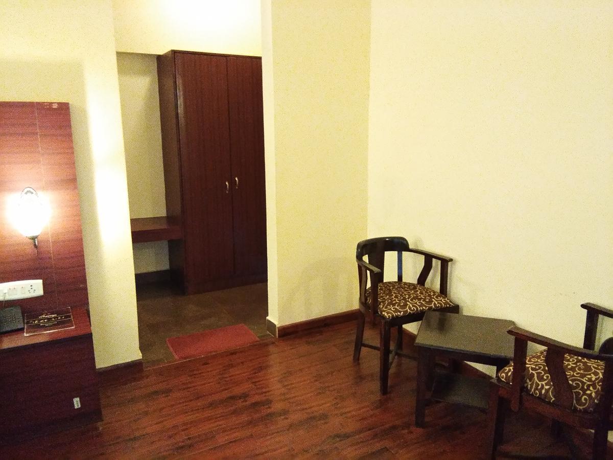 Berry Hills Resort Udagamandalam Exterior foto