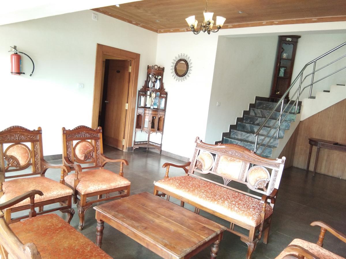 Berry Hills Resort Udagamandalam Exterior foto
